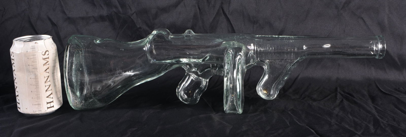 A LARGE SUB MACHINE GUN SHOP GLASS SHOP ADVERTISING DISPLAY possibly for bubble gum. 46 cm wide.: A LARGE SUB MACHINE GUN SHOP GLASS SHOP ADVERTISING DISPLAY possibly for bubble gum. 46 cm wide.