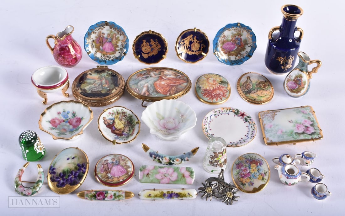 ASSORTED CONTINENTAL PORCELAIN. (qty): ASSORTED CONTINENTAL PORCELAIN. (qty)