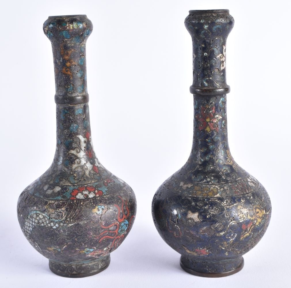 A PAIR OF 19TH CENTURY CHINESE CLOISONNE ENAMEL GARLIC NECK VASE Ming style. 14 cm high. (1 of 4)