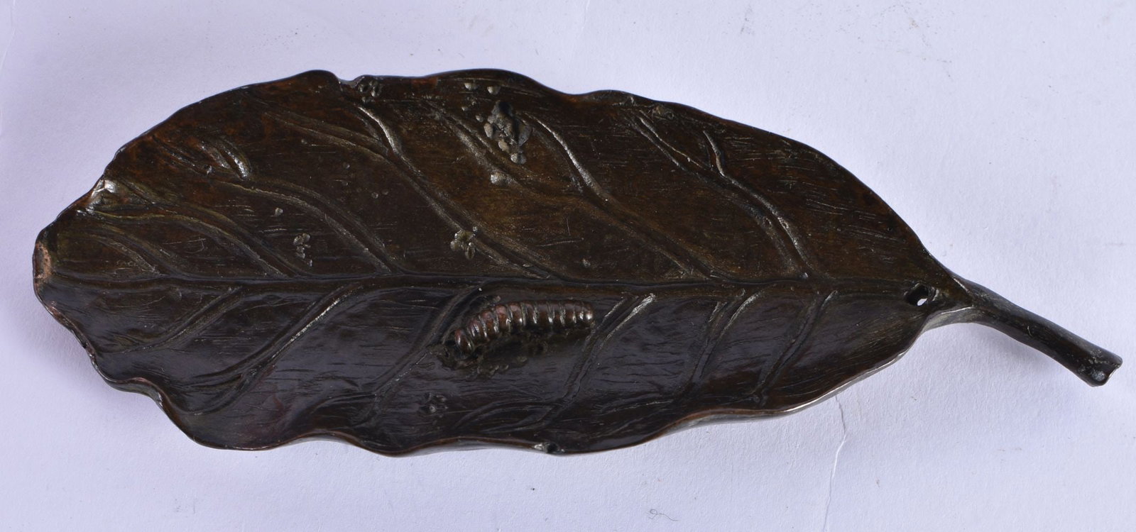 A JAPANESE BRONZE LEAF AND WORM OKIMONO. 124 grams. 13 cm wide.: A JAPANESE BRONZE LEAF AND WORM OKIMONO. 124 grams. 13 cm wide.