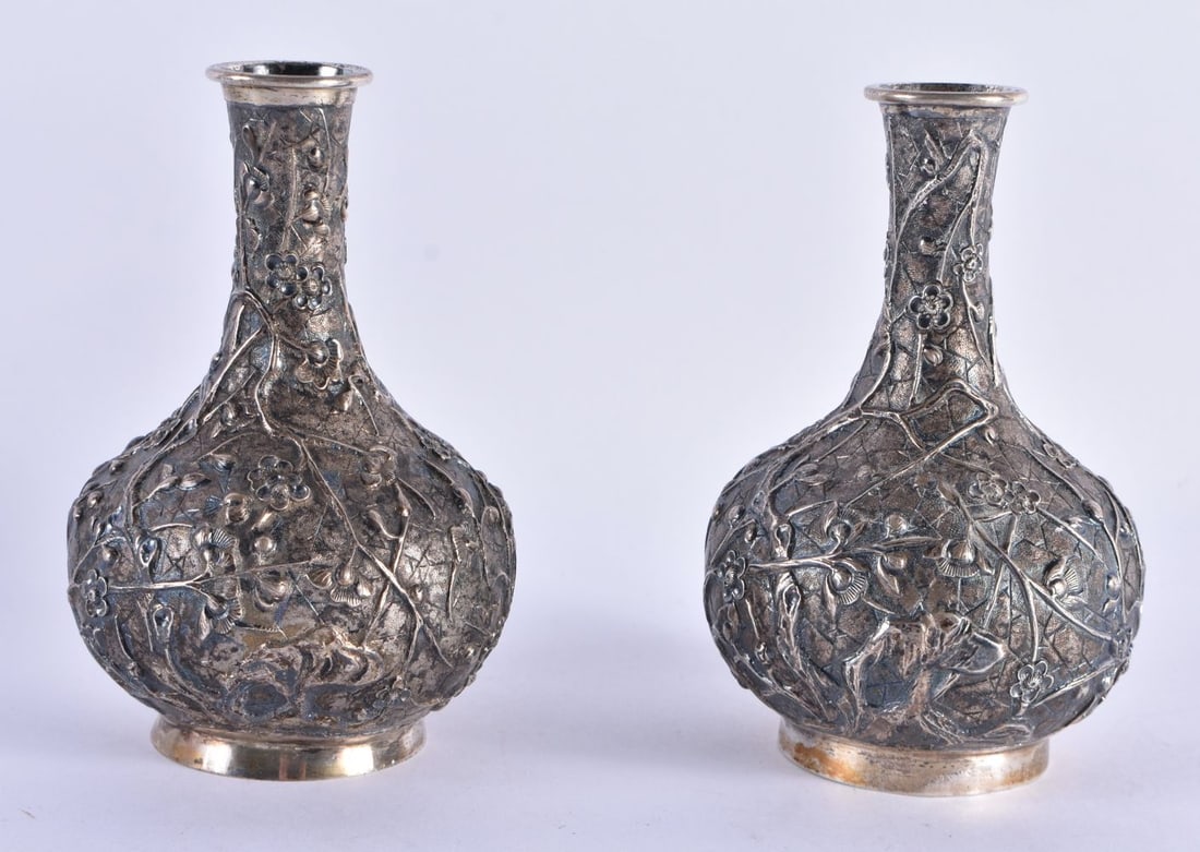 A PAIR OF 19TH CENTURY CHINESE EXPORT SILVER VASES signed HC. 174 grams. 11 cm high. (1 of 4)