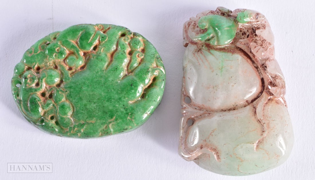 TWO CHINESE JADE PENDANTS. 86.3 grams. 5.25 cm x 3.5 cm. (2) (1 of 4)