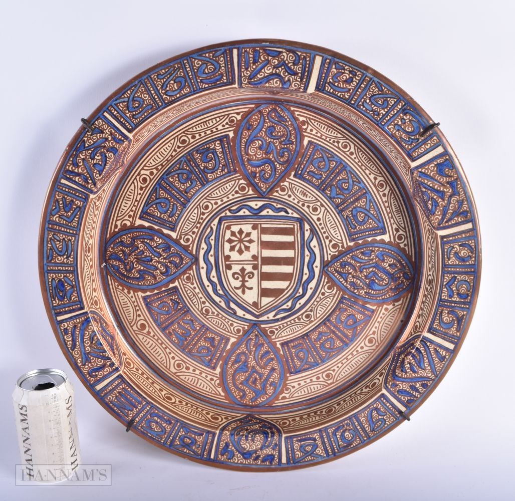 A LARGE 19TH CENTURY HISPANO MORESQUE TIN GLAZED POTTERY CHARGER painted with a shield and motifs. 4 (1 of 5)