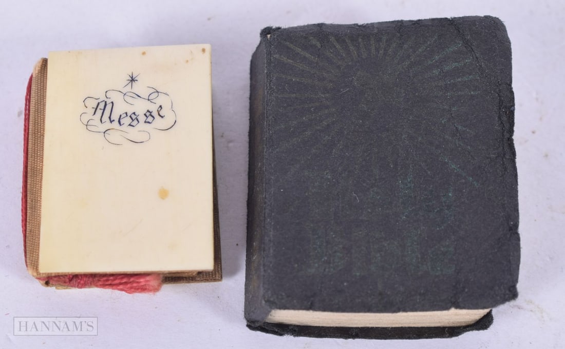 TWO MINIATURE BIBLES. 3.75 cm x 3 cm. (2) (1 of 4)