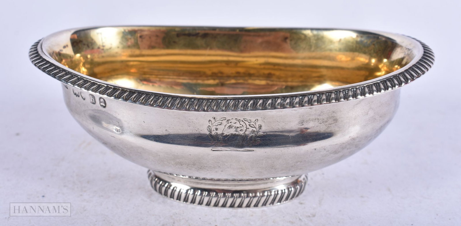 AN ANTIQUE SILVER SALT. 73.6 grams. London 1823. 11.5 cm x 6.5 cm.: AN ANTIQUE SILVER SALT. 73.6 grams. London 1823. 11.5 cm x 6.5 cm.