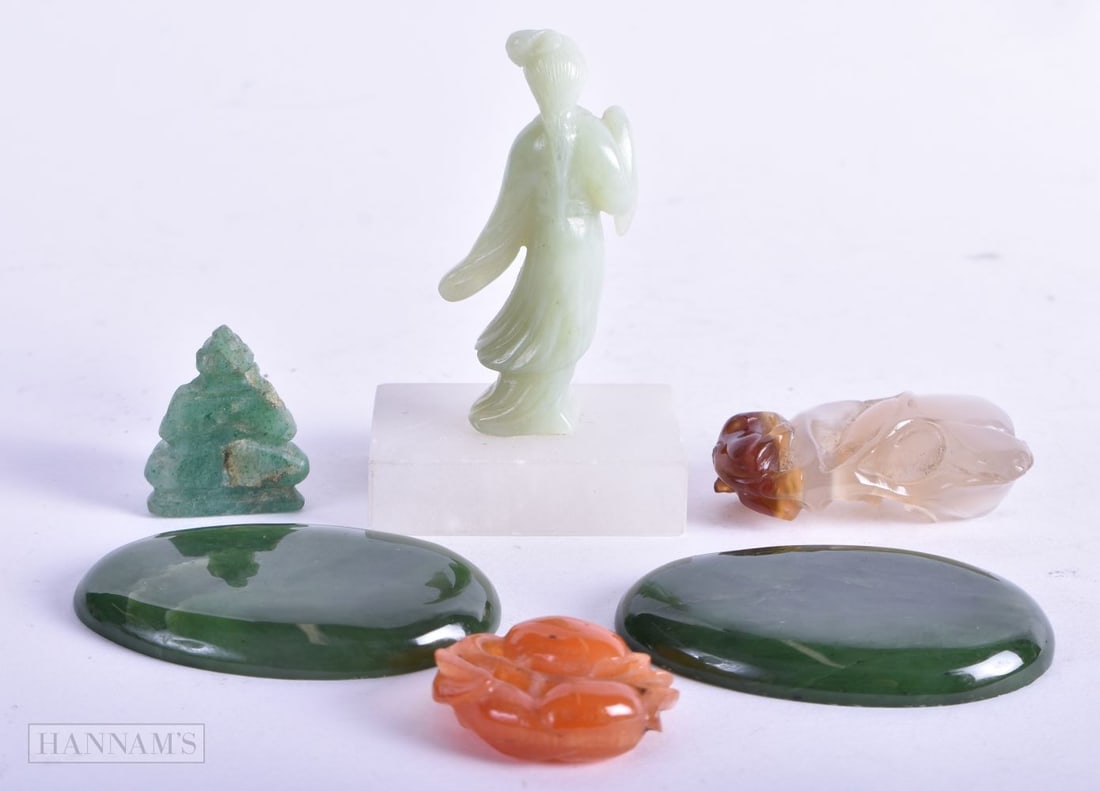 ASSORTED CHINESE QING DYNASTY JADE AND AGATE CARVINGS. (qty) (1 of 8)