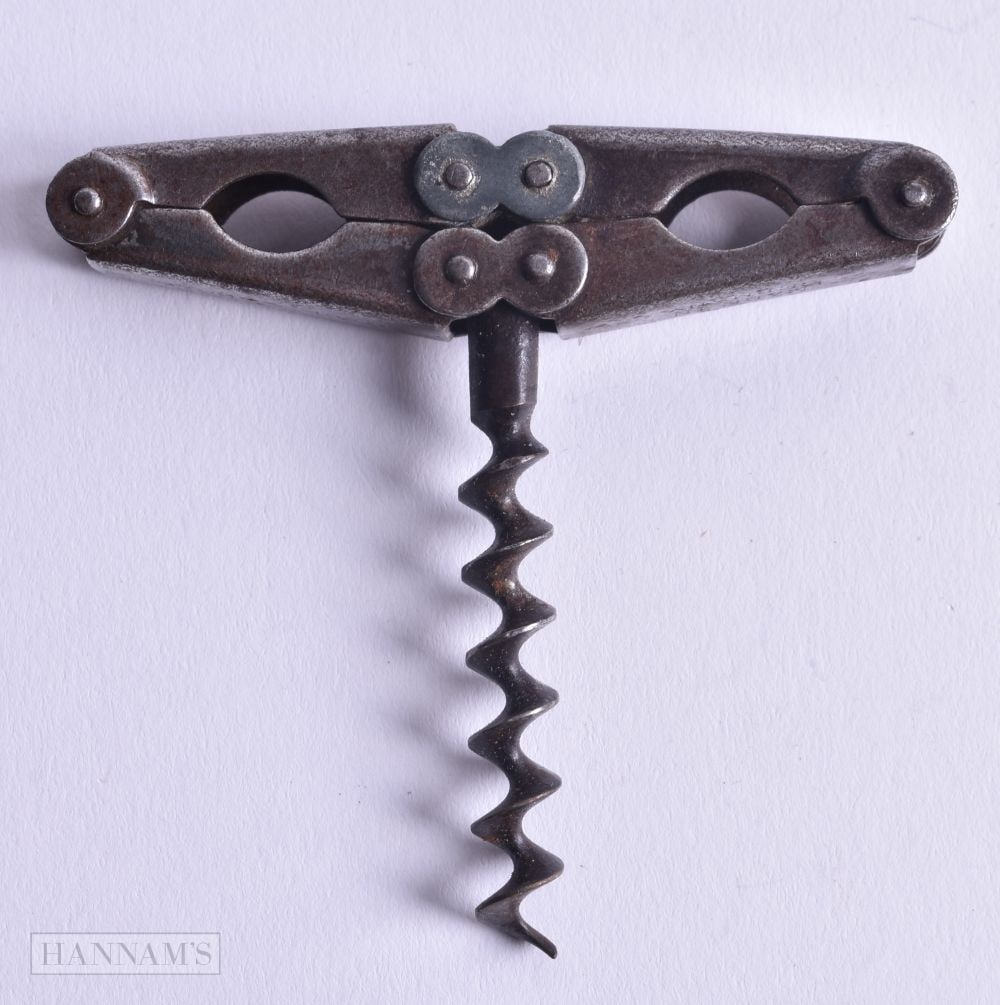 AN UNUSUAL ANTIQUE CORKSCREW. 6.75 cm x 7.25 extended. (1 of 3)