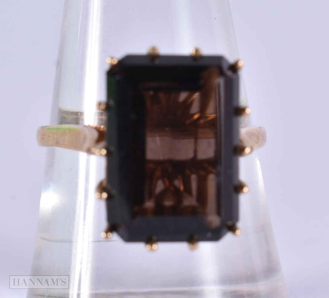 9ct gold 1970's emerald cut SMOKY quartz dress ring.  Size P (1 of 5)