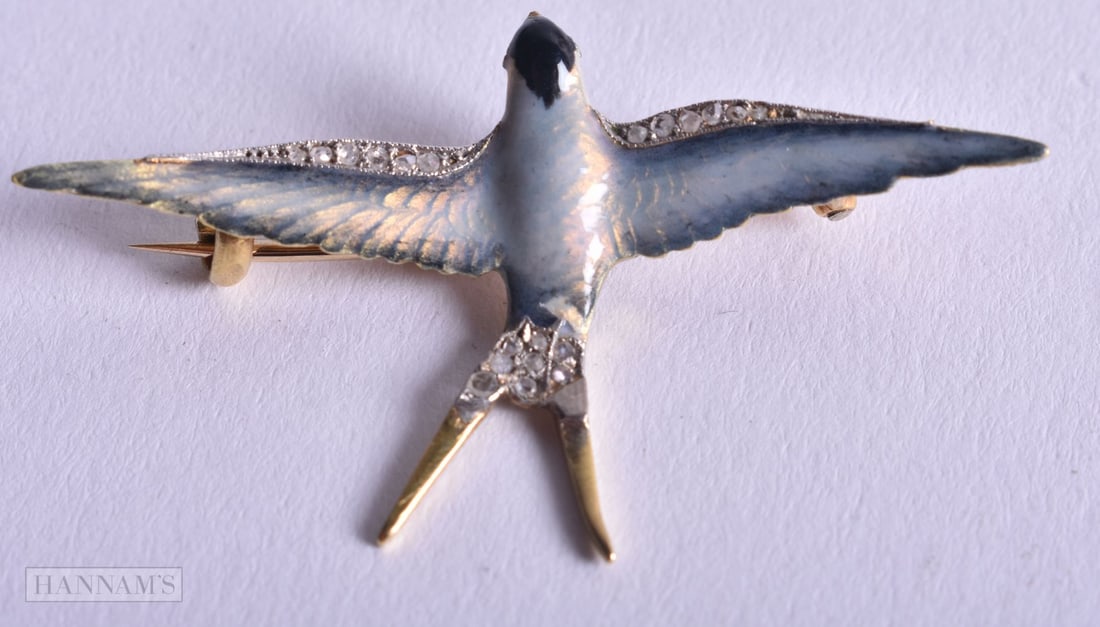 A 9 Carat Gold and Enamel Brooch set with Diamonds in the form of an Arctic Tern.  4.5cm x 2.5cm, we (1 of 5)