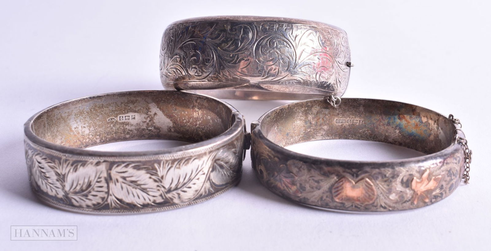Collection of Sterling Silver Bangles inc. Mid Century, Gold Accent x 3 94g. Largest 5.5 cm wide.: Collection of Sterling Silver Bangles inc. Mid Century, Gold Accent x 3 94g. Largest 5.5 cm wide.