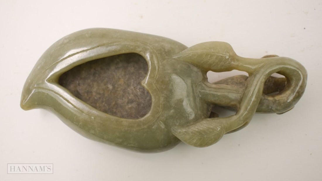 A CHINESE CARVED JADE BRUSH WASHER. 163 grams. 12cm x 5 cm.: A CHINESE CARVED JADE BRUSH WASHER. 163 grams. 12cm x 5 cm.