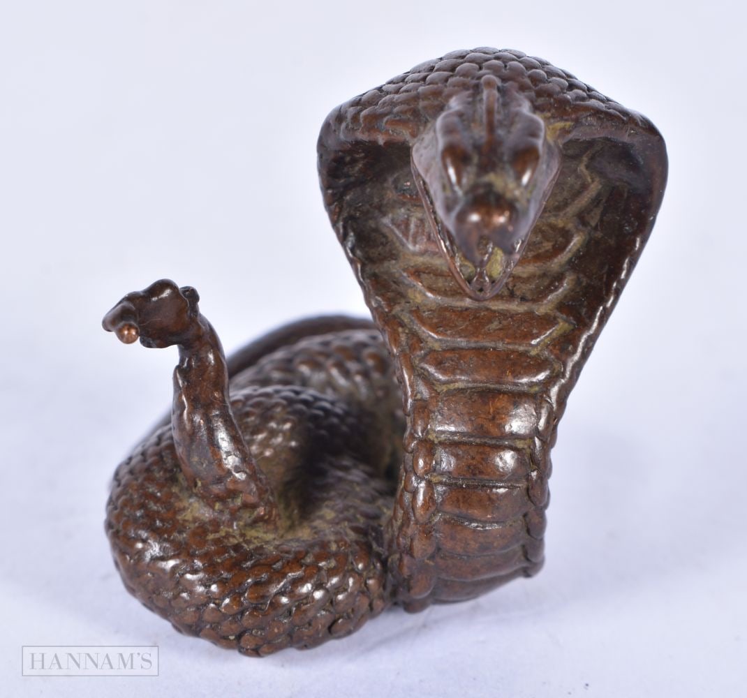 A Japanese bronze snake 4.5 x 4.5cm: A Japanese bronze snake 4.5 x 4.5cm