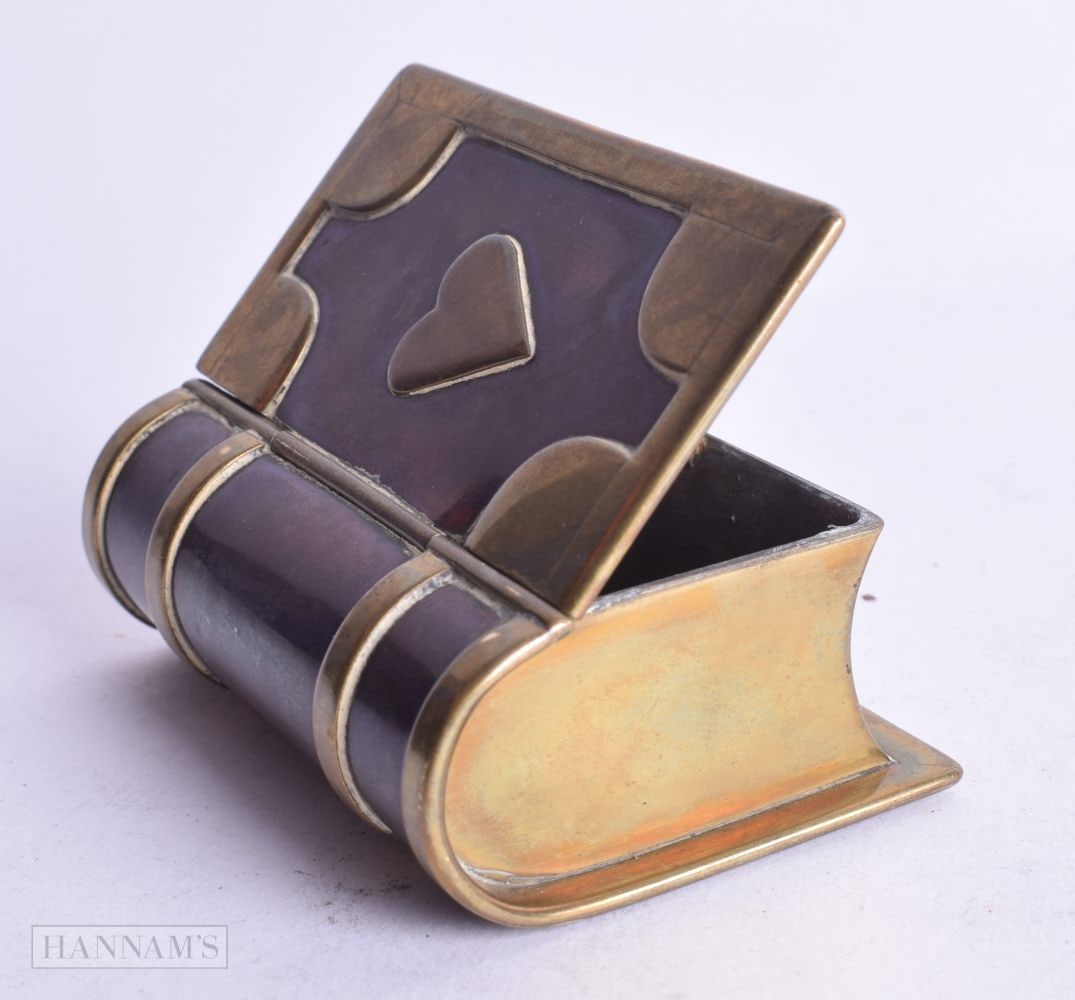 A GEORGE III COPPER AND BRASS BOOK SNUFF BOX. 139.3 grams. 8 cm x 5.75 cm. (1 of 5)