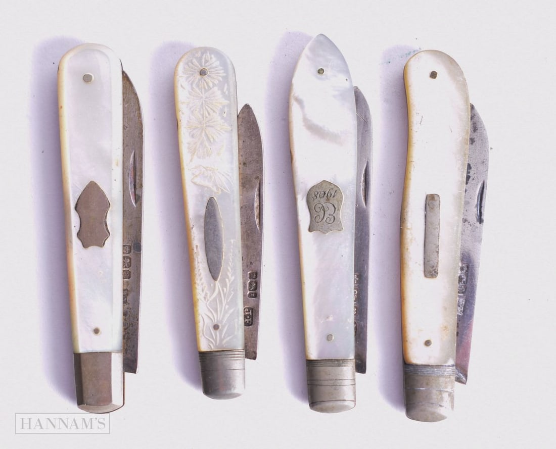 FOUR ANTIQUE SILVER BLADED FRUIT KNIVES inc Sheffield 1918. 88.9 grams. 14 cm long extended. (5) (1 of 5)