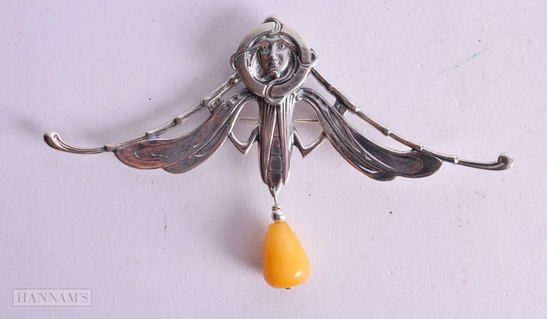 A SILVER DRAGONFLY BROOCH.  Stamped Sterling, 10.5cm x 6.2cm, weight 21.5g (1 of 2)