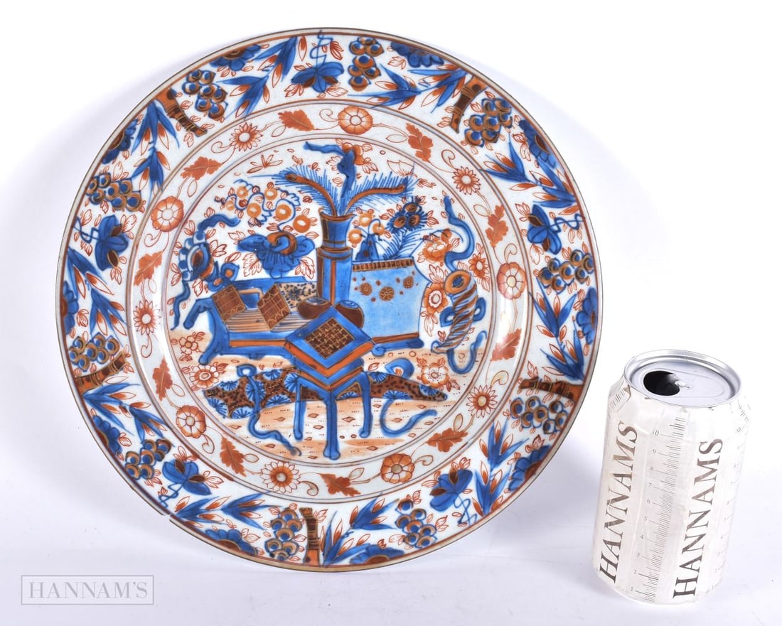 A LARGE 17TH/18TH CENTURY CHINESE EXPORT BLUE AND WHITE IMARI PORCELAIN PLATE Kangxi/Yongzheng. 27 c (1 of 4)