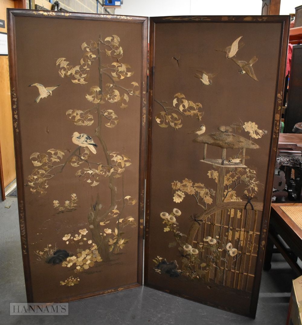 A FINE 19TH CENTURY JAPANESE MEIJI PERIOD EMBROIDERED DOUBLE PANEL SCREEN beautifully worked with bi (1 of 14)