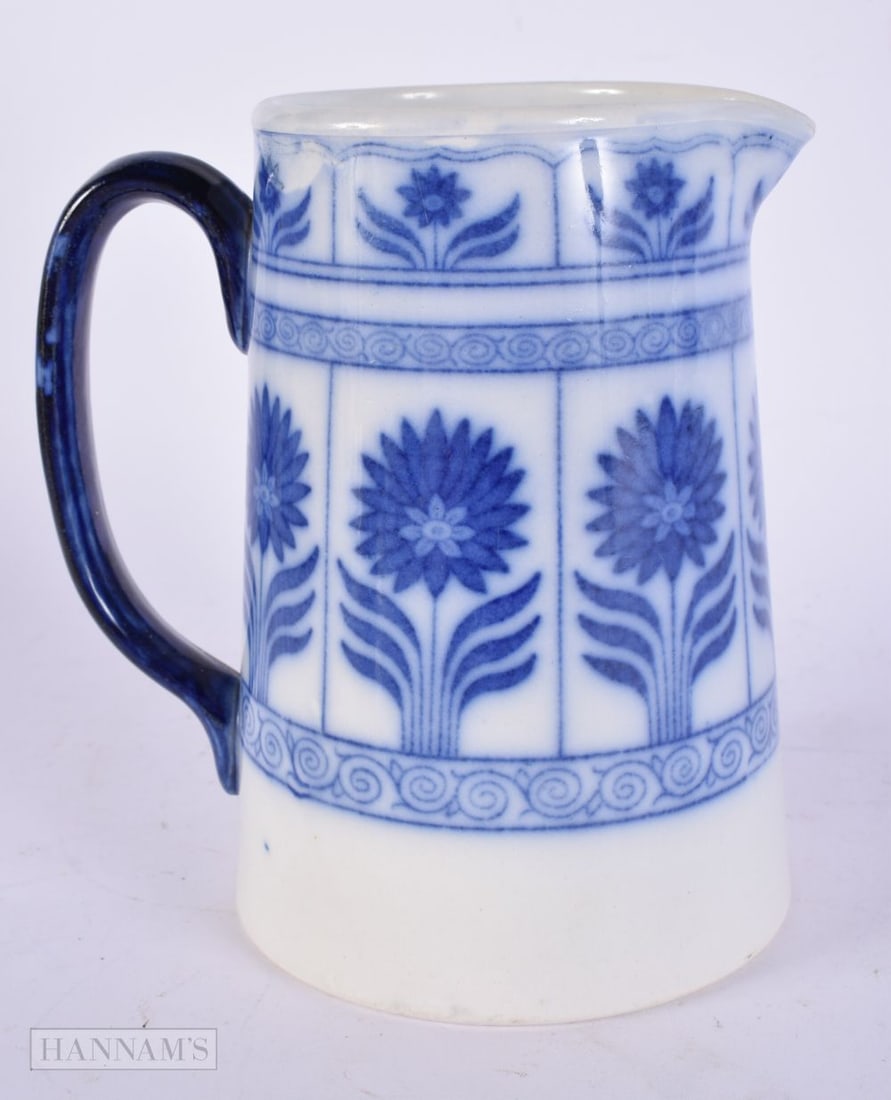 AN AESTHETIC MOVEMENT MINTON JUG. 16 cm high.: AN AESTHETIC MOVEMENT MINTON JUG. 16 cm high.