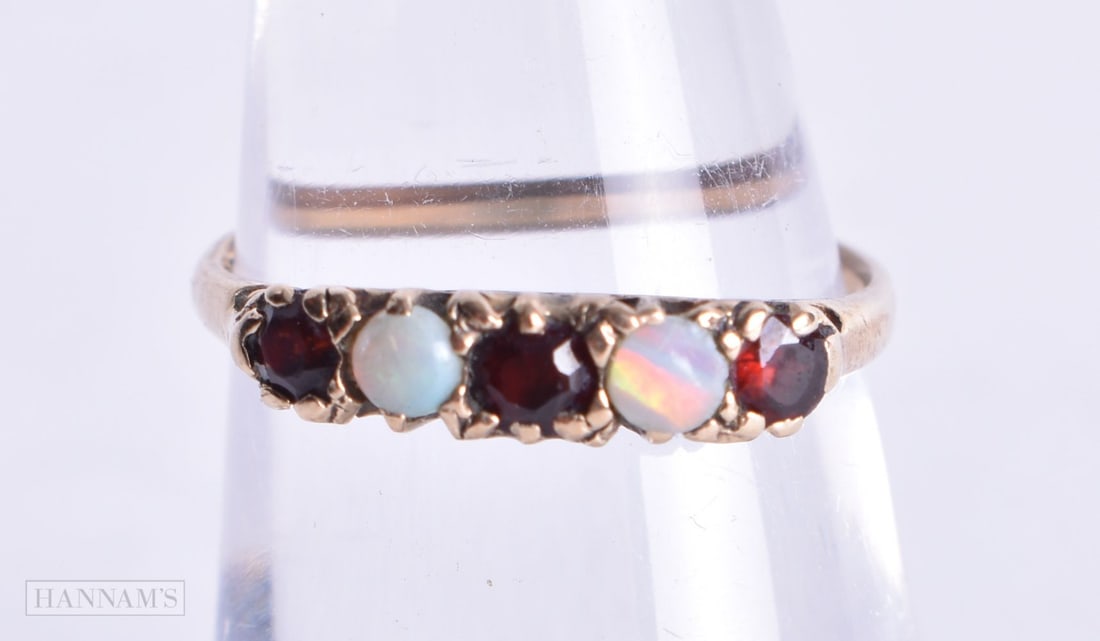 9ct gold opal and garnet row ring (1.3g). K. (1 of 3)