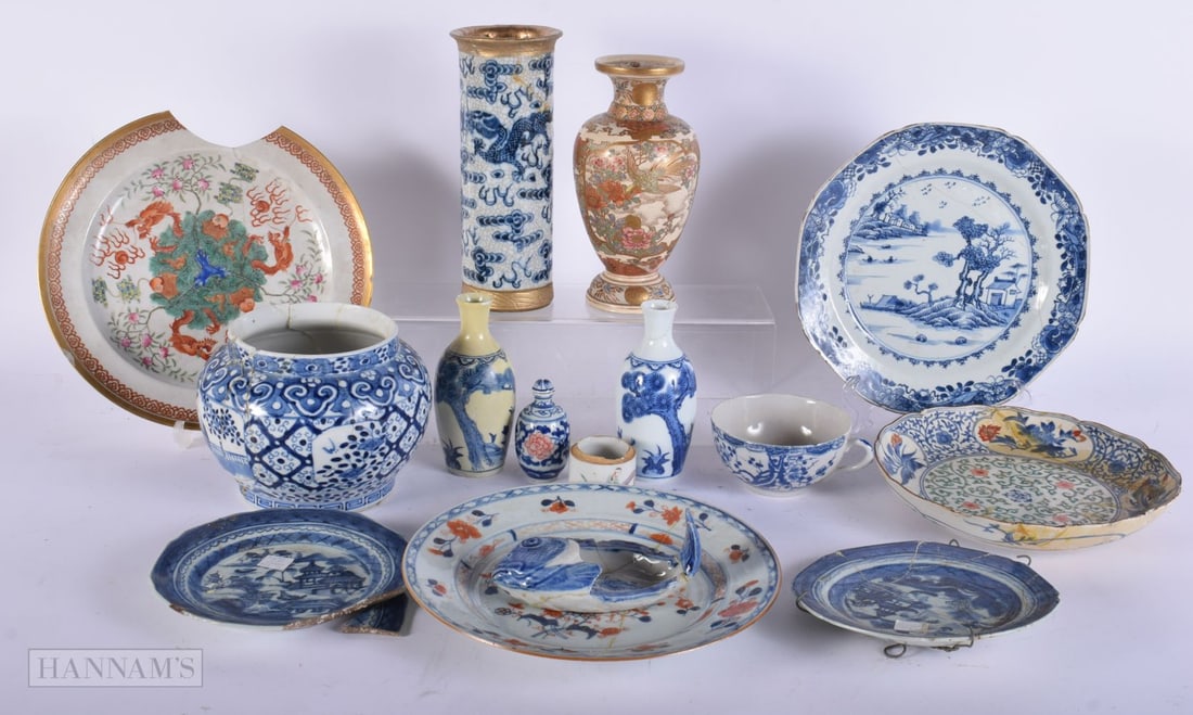 ASSORTED CHINESE AND JAPANESE CERAMICS. (qty)