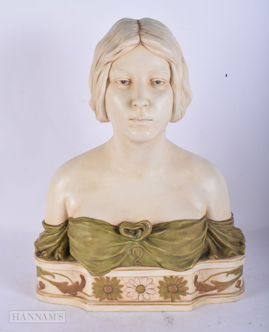 AN ANTIQUE ROYAL DUX AUSTRIAN CERAMIC BUST. 34 cm x 27 cm. (1 of 3)