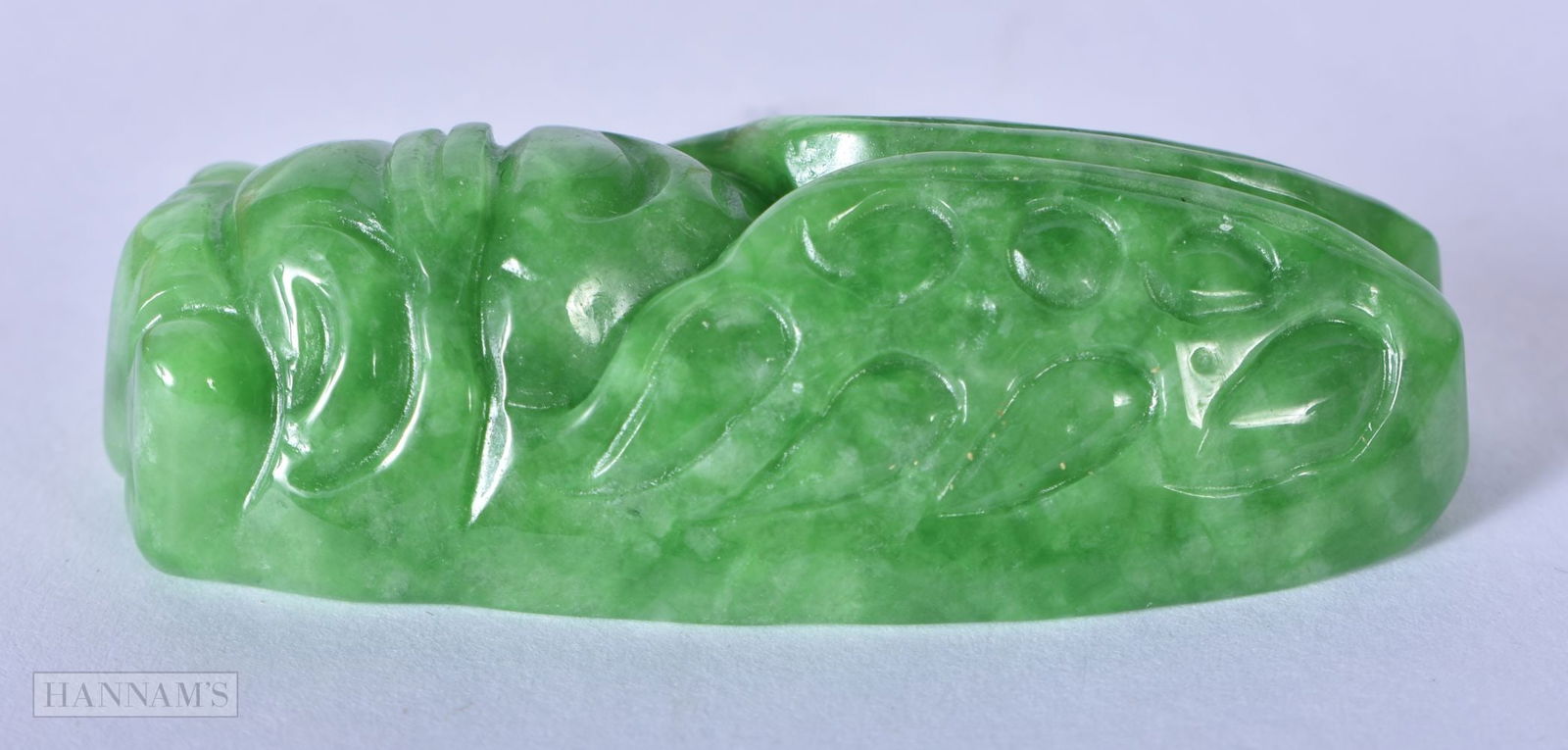A carved Jade Cicada fly 5 x 2.3cm, wgt 28.7g (1 of 3)