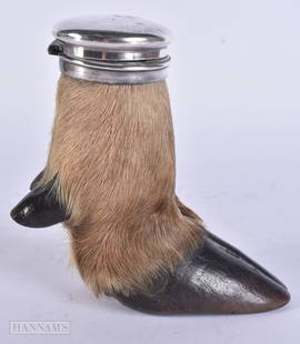 A LATE VICTORIAN TAXIDERMY DEER HOOF INKWELL with white metal mounts. 15cm x 10 cm.: A LATE VICTORIAN TAXIDERMY DEER HOOF INKWELL with white metal mounts. 15cm x 10 cm.