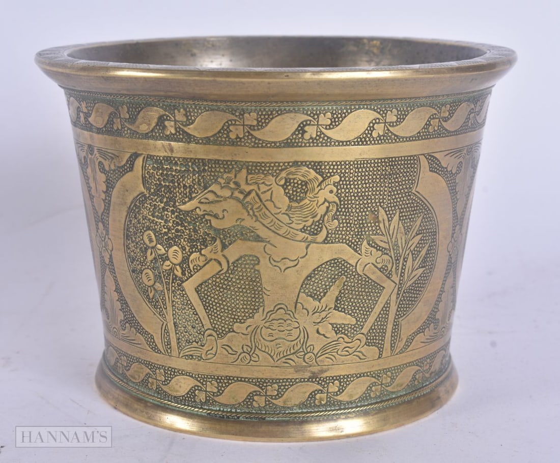 AN UNUSUAL 19TH CENTURY SOUTH EAST ASIAN JAVANESE BRONZE MORTAR decorated with figures. 13 cm x 10 c (1 of 5)