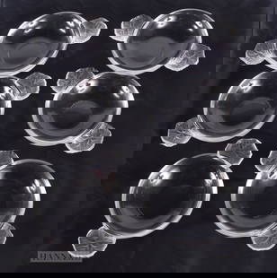 SIX FRENCH LALIQUE GLASS DISHES. 15 cm wide. (6): SIX FRENCH LALIQUE GLASS DISHES. 15 cm wide. (6)