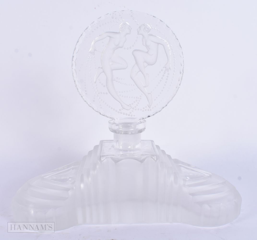 AN ART DECO GLASS SCENT BOTTLE AND STOPPER. 15 cm x 12 cm. (1 of 4)