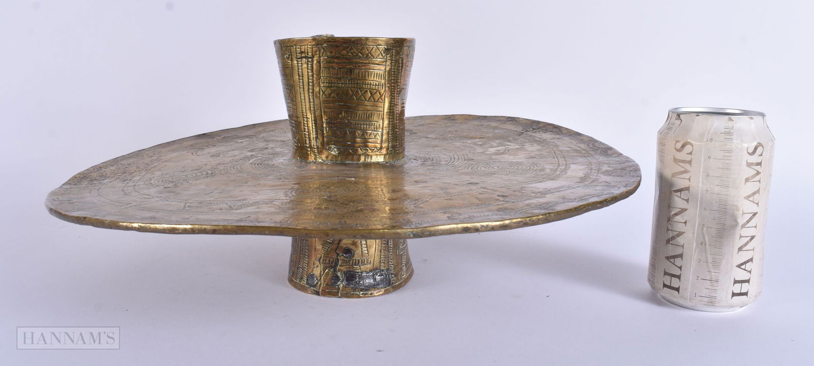 AN UNUSUAL 18TH/19TH CENTURY INDIAN AFRICAN BRONZE DISC engraved with motifs. 33 cm wide. (1 of 5)