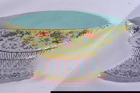 AN UNUSUAL CHINESE QING DYNASTY FAMILLE ROSE PORCELAIN HALF VASE. 22 cm x 12 cm.: AN UNUSUAL CHINESE QING DYNASTY FAMILLE ROSE PORCELAIN HALF VASE. 22 cm x 12 cm.