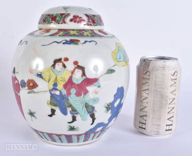A LARGE 19TH CENTURY CHINESE FAMILLE ROSE PORCELAIN GINGER JAR AND COVER Late Qing. 18 cm x 15 cm.: A LARGE 19TH CENTURY CHINESE FAMILLE ROSE PORCELAIN GINGER JAR AND COVER Late Qing. 18 cm x 15 cm.