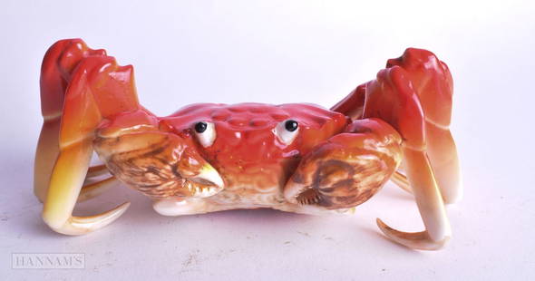 A CHINESE CORAL PORCELAIN CRAB. 204 grams. 12.5 cm x 6.75 cm.: A CHINESE CORAL PORCELAIN CRAB. 204 grams. 12.5 cm x 6.75 cm.