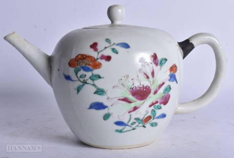 AN 18TH CENTURY CHINESE EXPORT FAMILLE ROSE BULLET FORM TEAPOT AND COVER Qianlong. 20 cm wide.: AN 18TH CENTURY CHINESE EXPORT FAMILLE ROSE BULLET FORM TEAPOT AND COVER Qianlong. 20 cm wide.