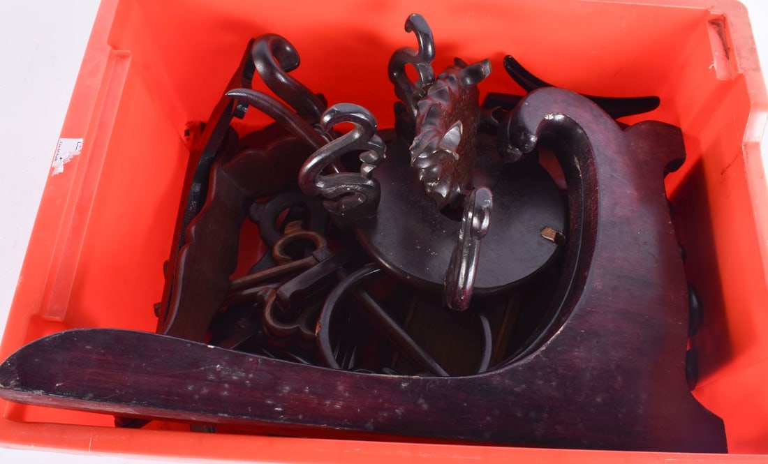 A COLLECTION OF CHINESE HARDWOOD DISPLAY AND PLATE STANDS. (qty): A COLLECTION OF CHINESE HARDWOOD DISPLAY AND PLATE STANDS. (qty)