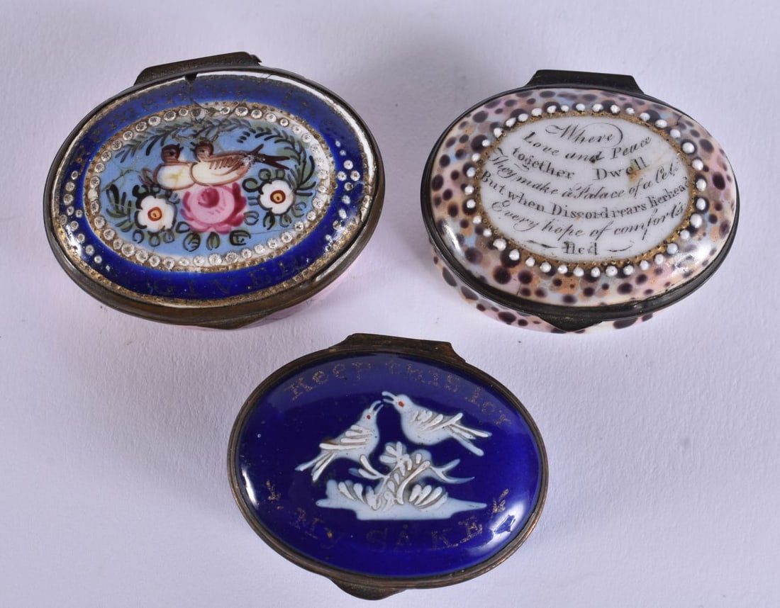 THREE 18TH CENTURY ENGLISH ENAMEL PILL BOXES. Largest 4.5 cm wide. (3): THREE 18TH CENTURY ENGLISH ENAMEL PILL BOXES. Largest 4.5 cm wide. (3)