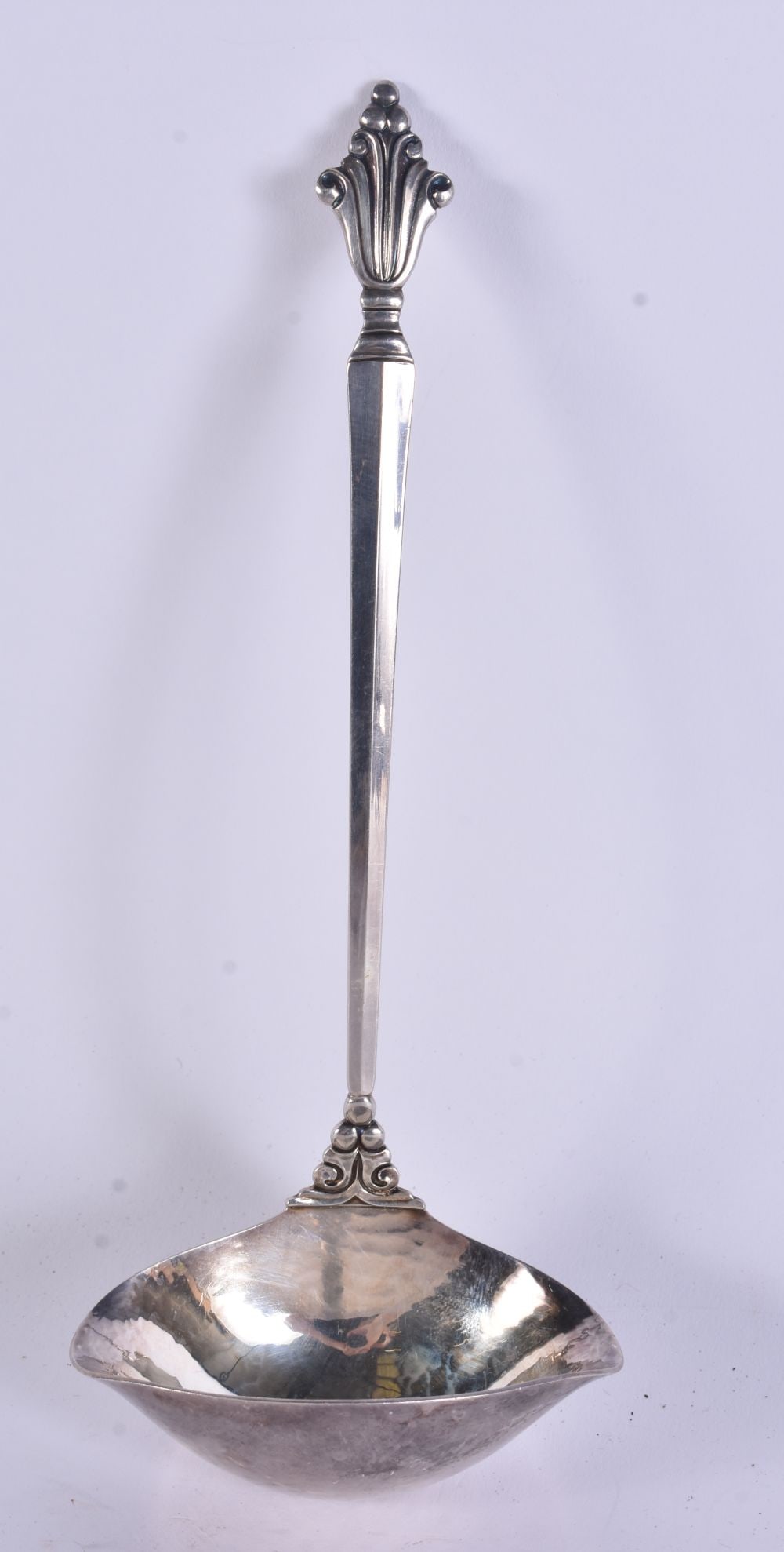 A DANISH GEORG JENSEN SILVER LADLE. 69 grams. 21 cm long.: A DANISH GEORG JENSEN SILVER LADLE. 69 grams. 21 cm long.