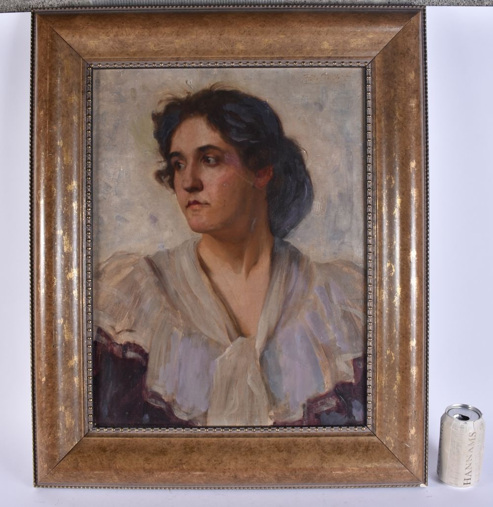 English School (Early 20th Century) Oil canvas, Portrait of a female. 75 cm x 58 cm. (1 of 5)