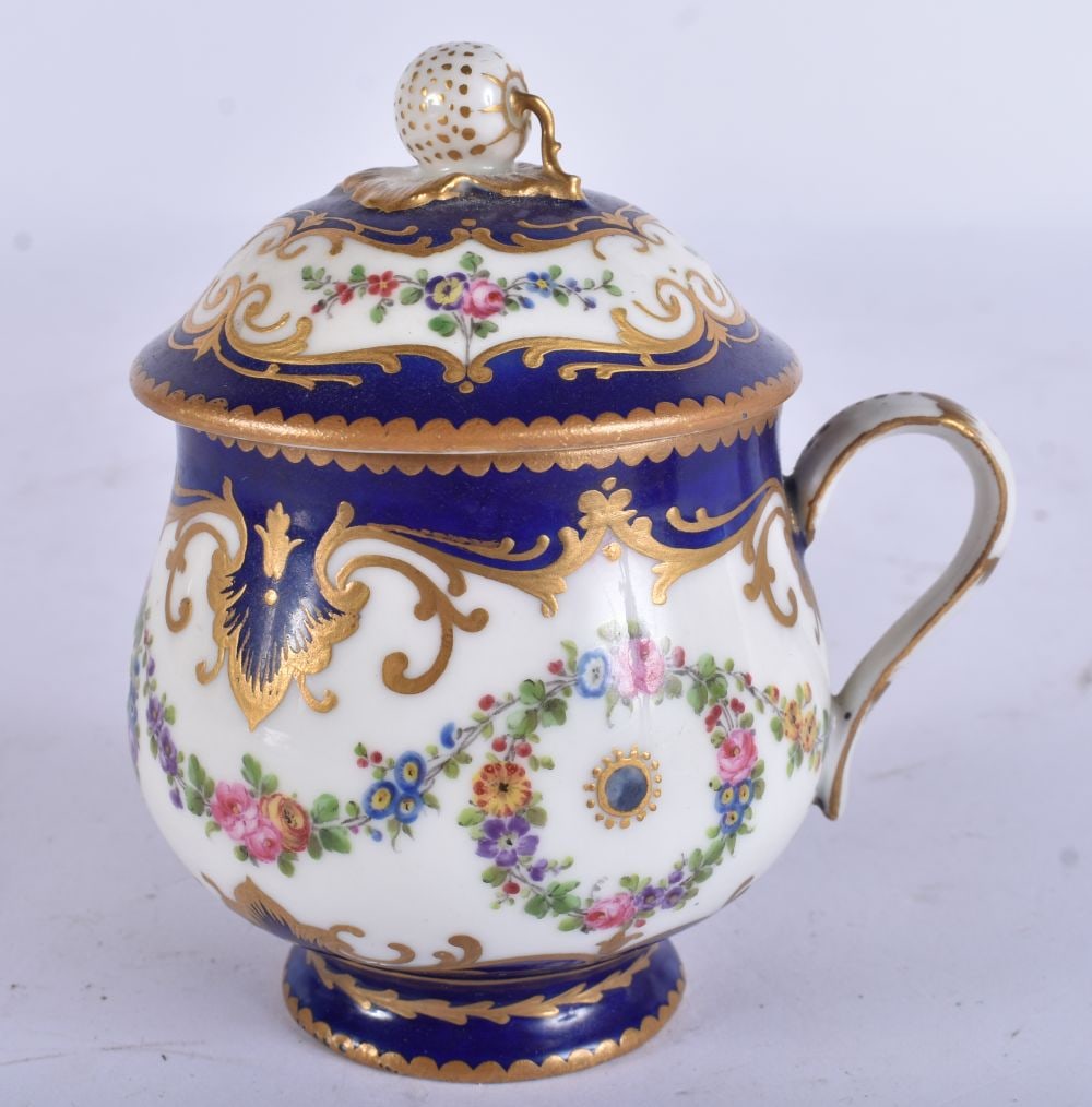 19th century Paris porcelain custard cup and cover painted with festoons of flowers on a blue ground (1 of 4)