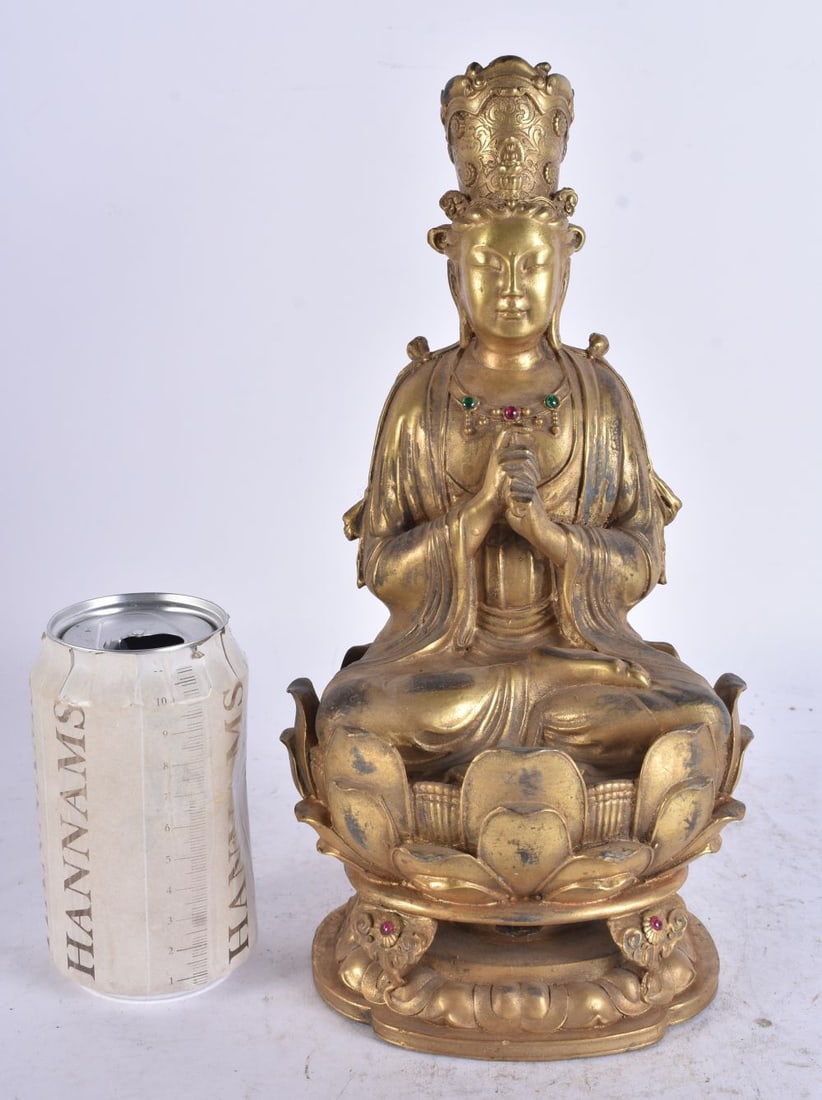 A CHINESE TIBETAN GILT BRONZE JEWELLED BRONZE BUDDHA. 28cm high.: A CHINESE TIBETAN GILT BRONZE JEWELLED BRONZE BUDDHA. 28cm high.