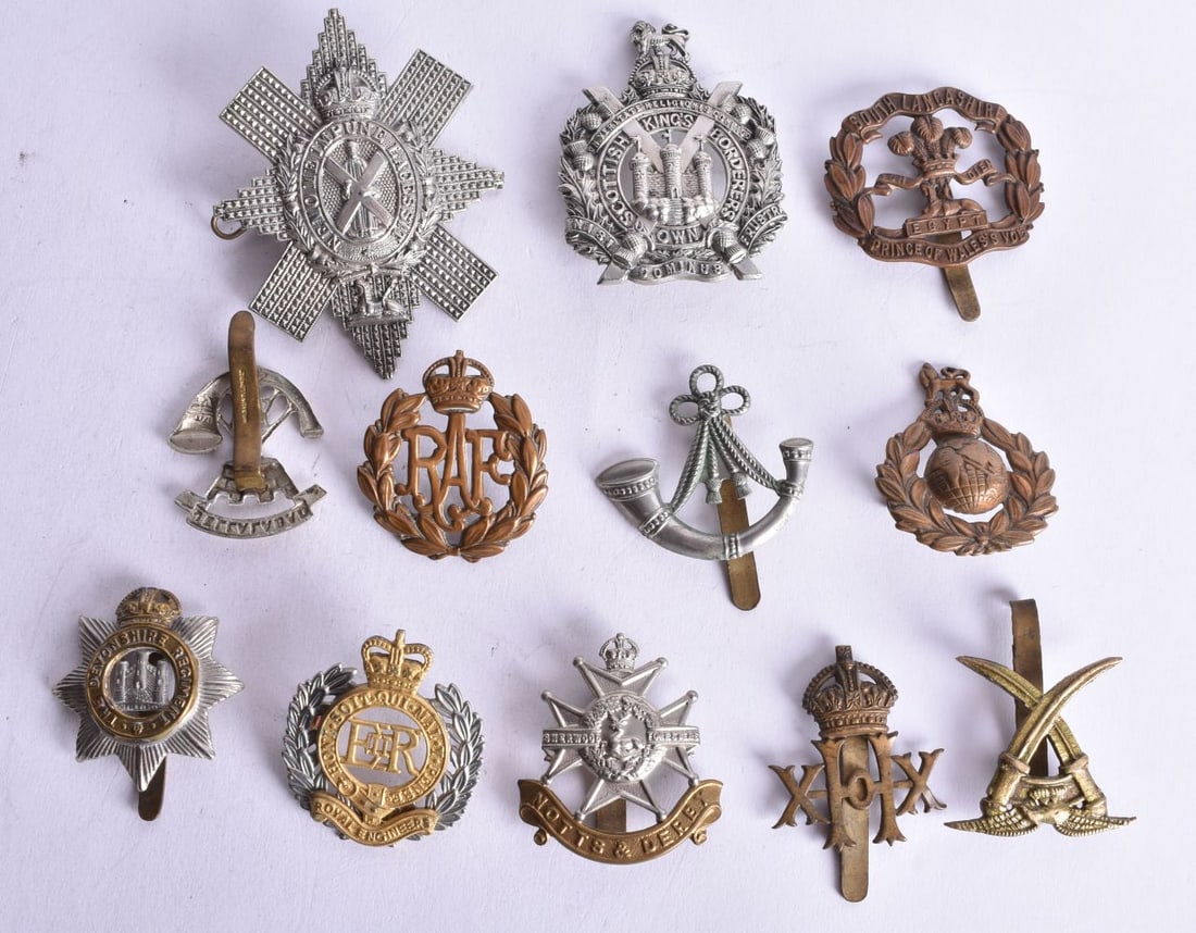 Military Cap Badges Inc K.O.S.B, Hussars, Notts + Derby, Etc (12) (1 of 2)