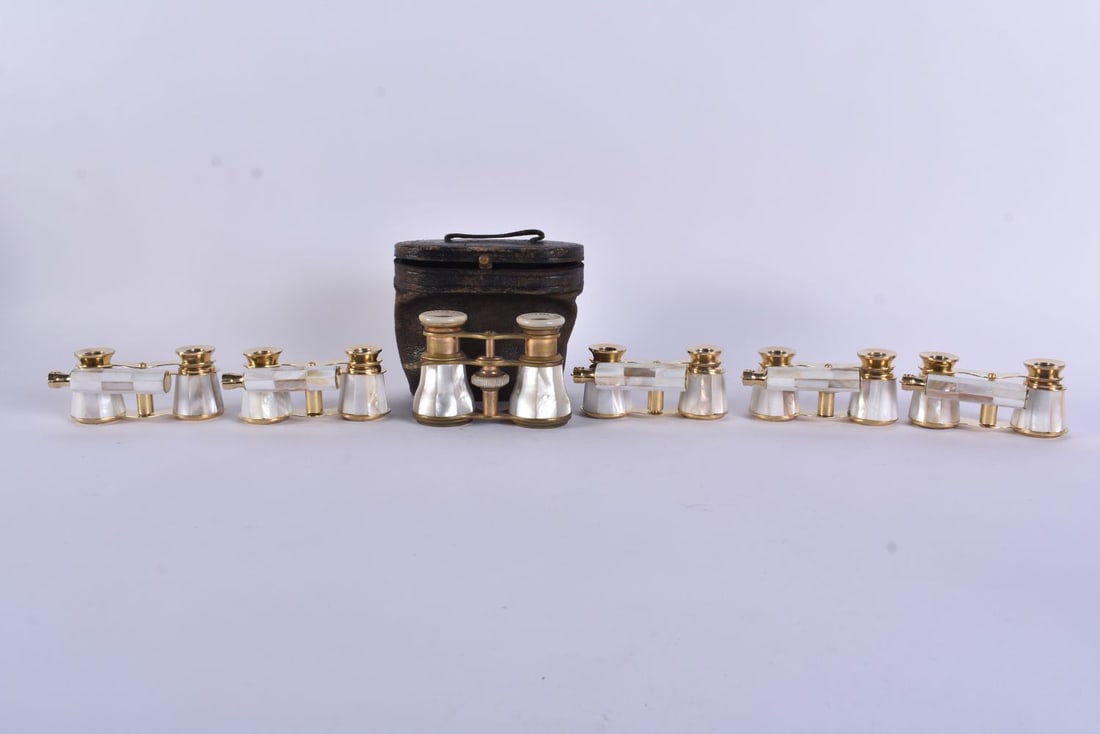SIX PAIRS OF MOTHER OF PEARL OPERA GLASSES. Largest 18 cm wide extended. (6): SIX PAIRS OF MOTHER OF PEARL OPERA GLASSES. Largest 18 cm wide extended. (6)