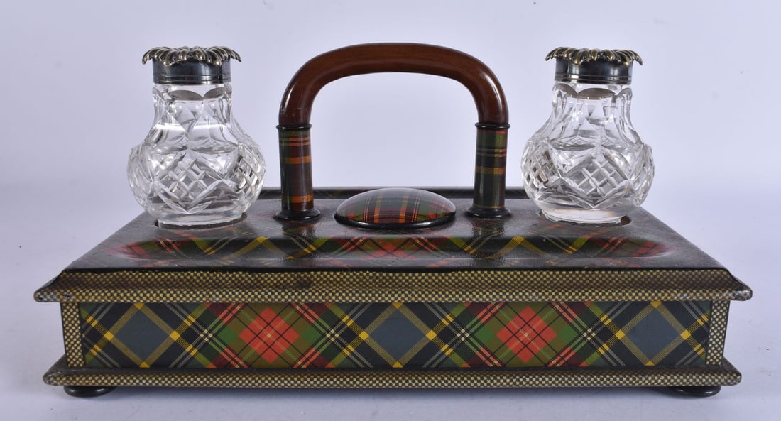 AN EARLY VICTORIAN SCOTTISH TARTANWARE DESK STAND. 23.5 cm x 14 cm. (1 of 5)