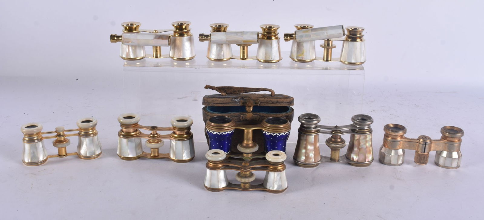 ASSORTED OPERA GLASSES. Largest 18 cm wide extended. (qty): ASSORTED OPERA GLASSES. Largest 18 cm wide extended. (qty)