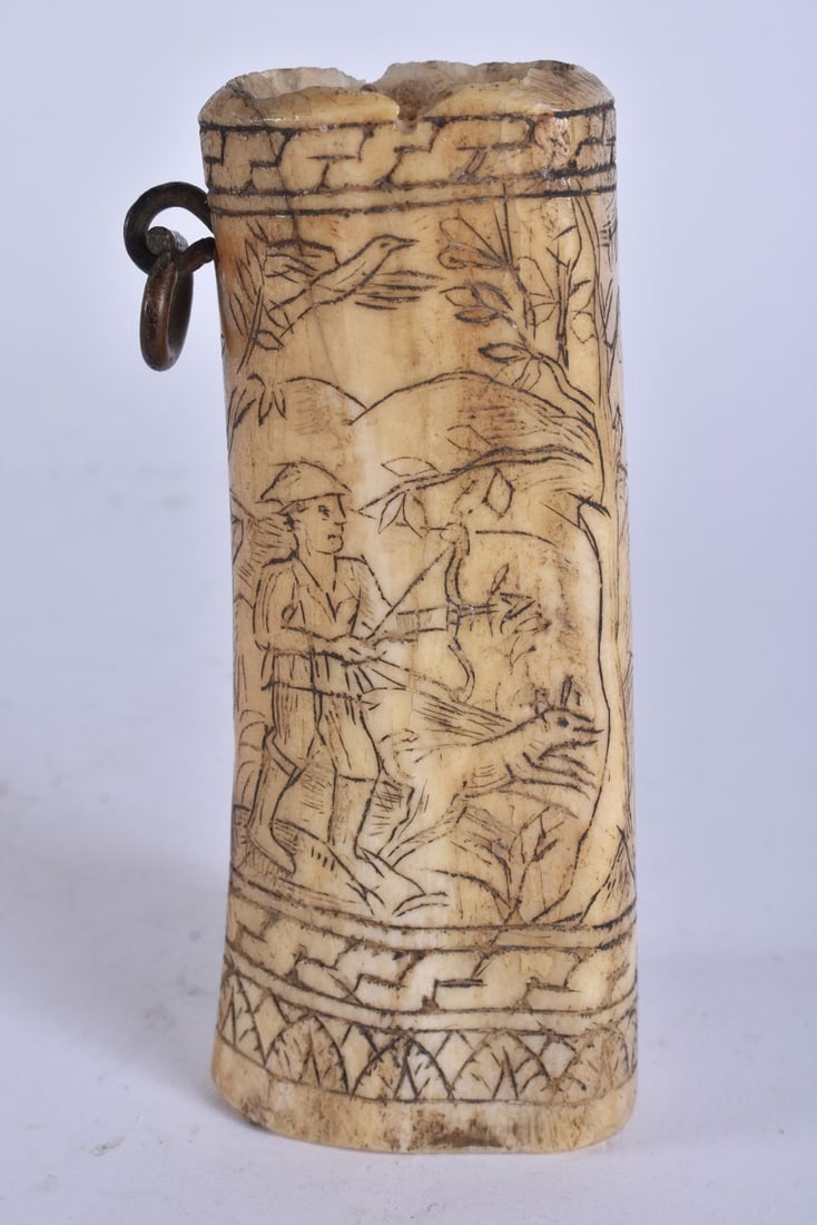 AN 18TH/19TH CENTURY SOUTH GERMAN CARVED BONE FLASK decorated with a hunting scene. 12 cm high.: AN 18TH/19TH CENTURY SOUTH GERMAN CARVED BONE FLASK decorated with a hunting scene. 12 cm high.