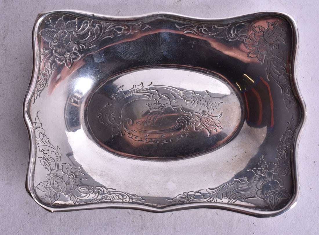 AN ANTIQUE SWEDISH SILVER DISH C1864. 37.8 grams. 12 cm x 8.5 cm. (1 of 3)