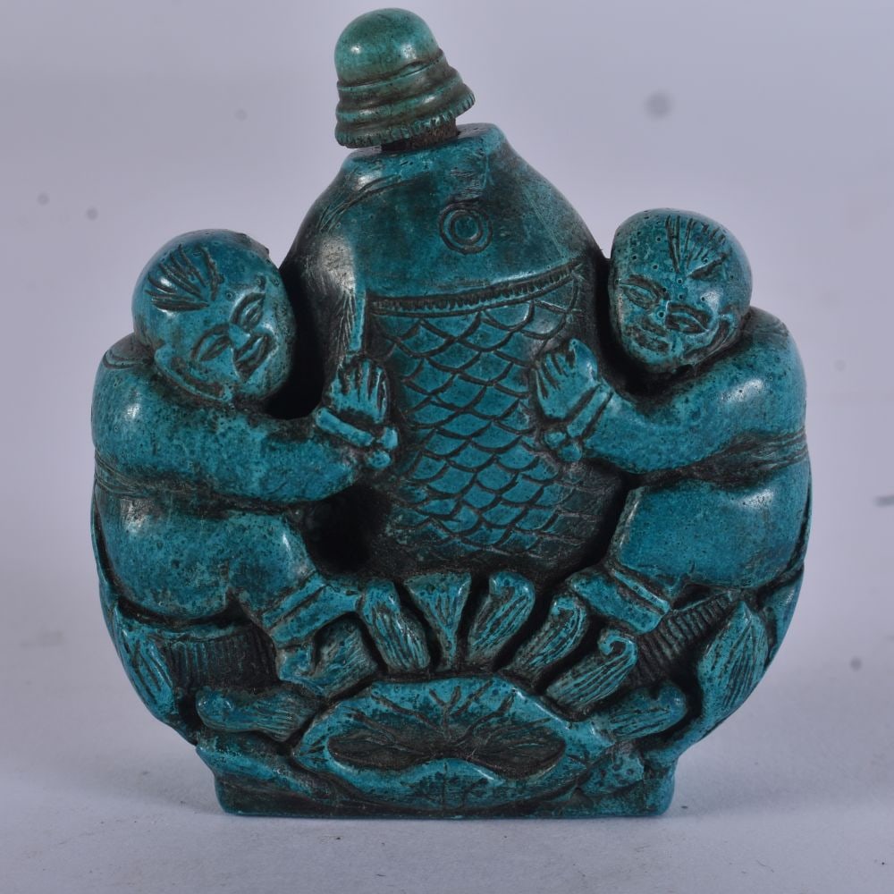 A CHINESE SNUFF BOTTLE. 74.4 grams. 6 cm x 5.5 cm. (1 of 4)