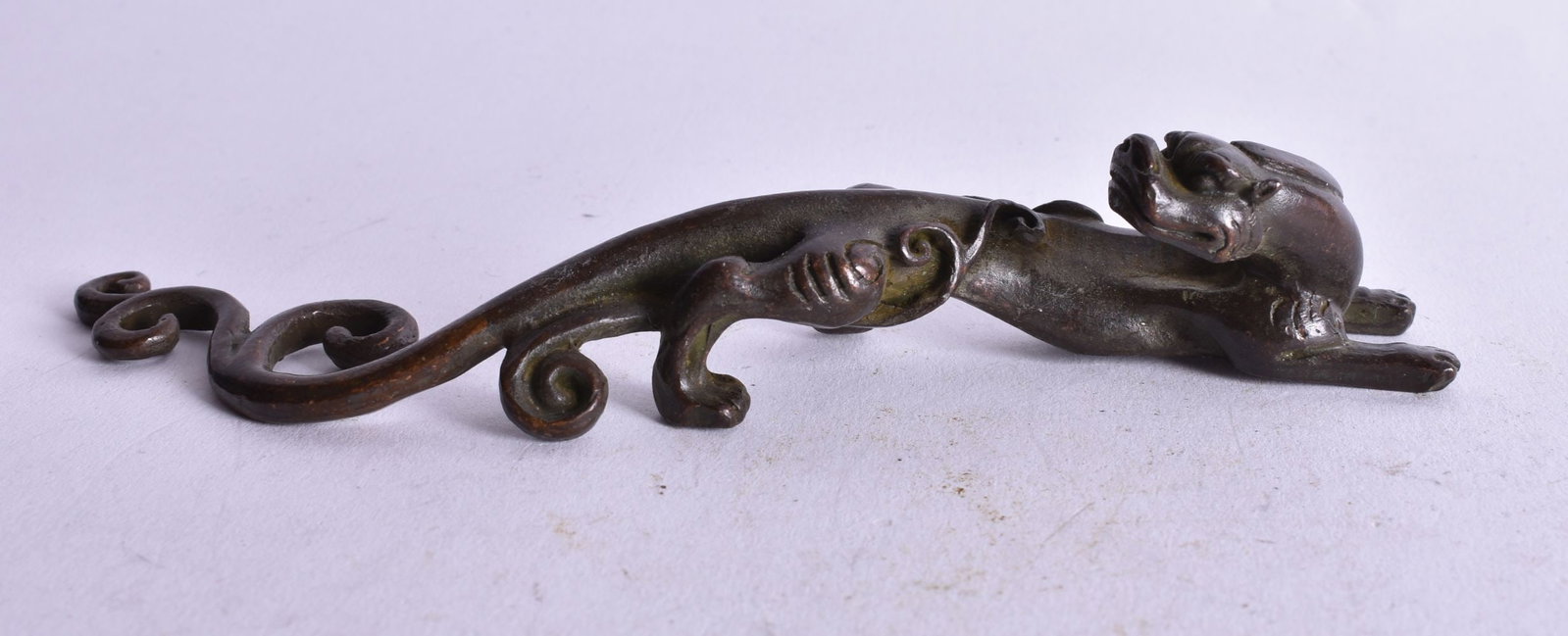A CHINESE JADE BEAST. 156 grams. 16 cm long.: A CHINESE JADE BEAST. 156 grams. 16 cm long.