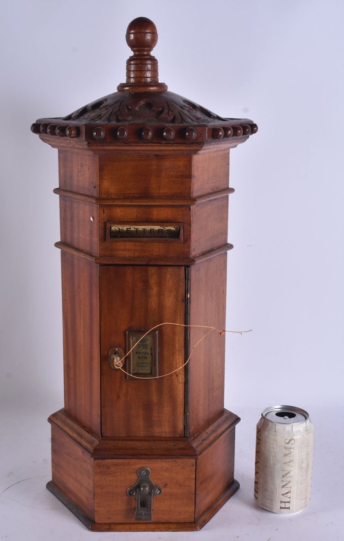 A LARGE CARVED WOOD COUNTRY HOUSE POST BOX. 52 cm high. (1 of 5)